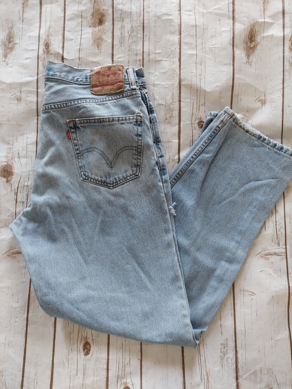 Levi's 550 Relaxed Fit Vintage Light Wash Denim Jeans 36x34